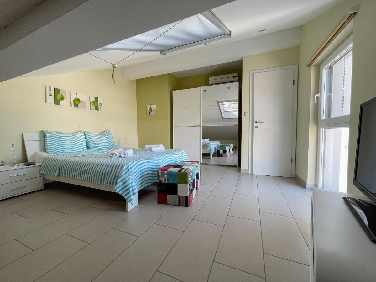 Ferienhaus Ivanka Трогир Экстерьер фото